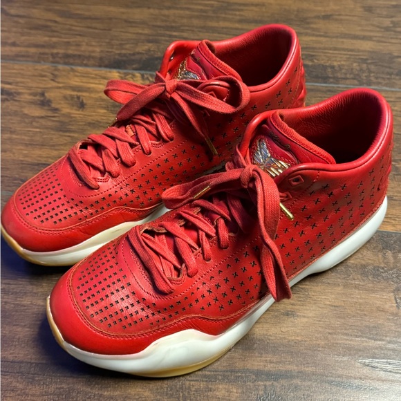 Nike Kobe 10 Mid EXT University Red Leather Men Size 10.5 Great Condition - Picture 2 of 9